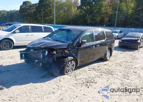 2018 Kia Sedona Lx z USA, uszkodzony, nr VIN KNDMB5C10J6407098